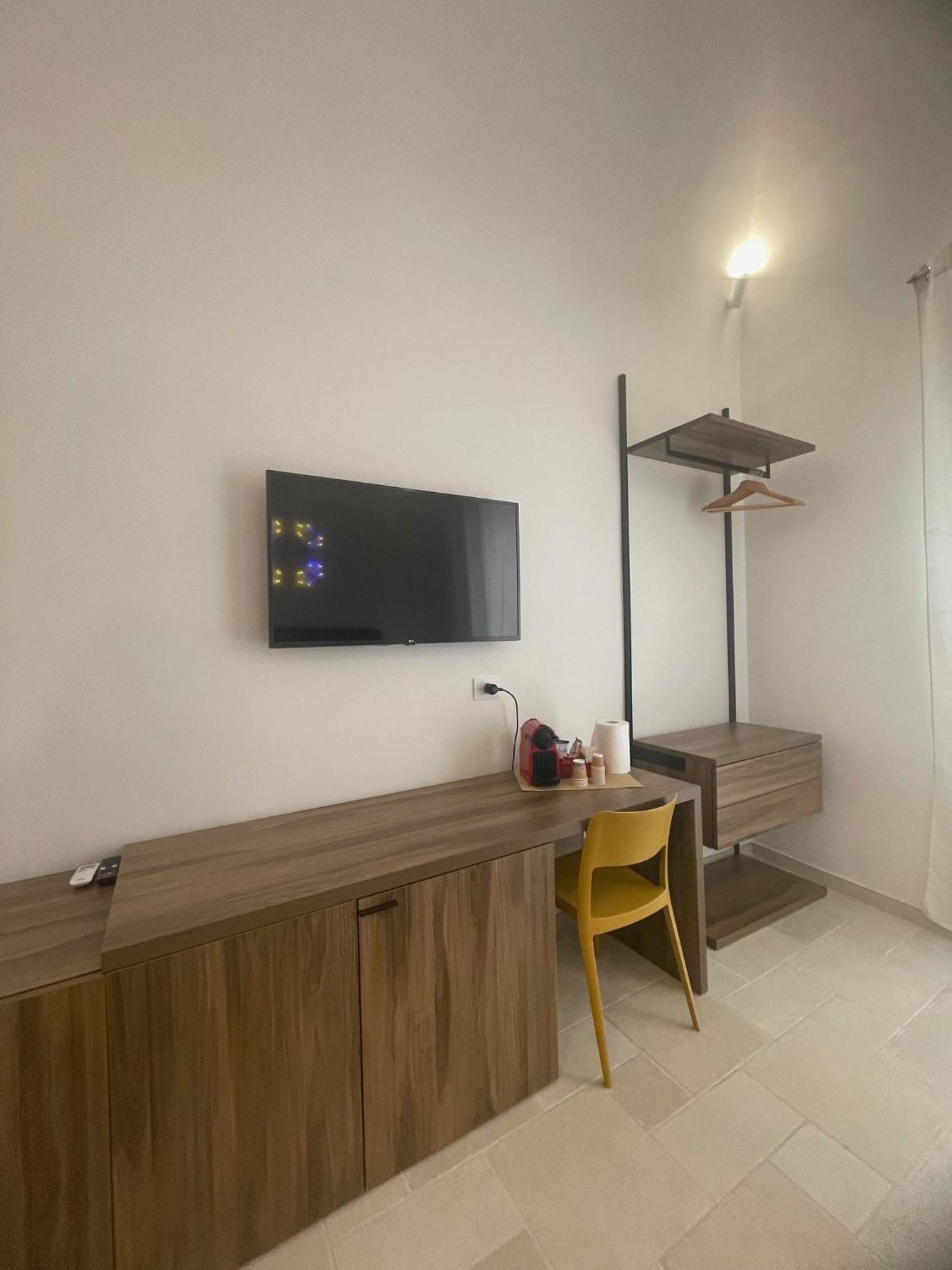 Hotel Civico 38 - Le Tre Chiavi à Bari Extérieur photo