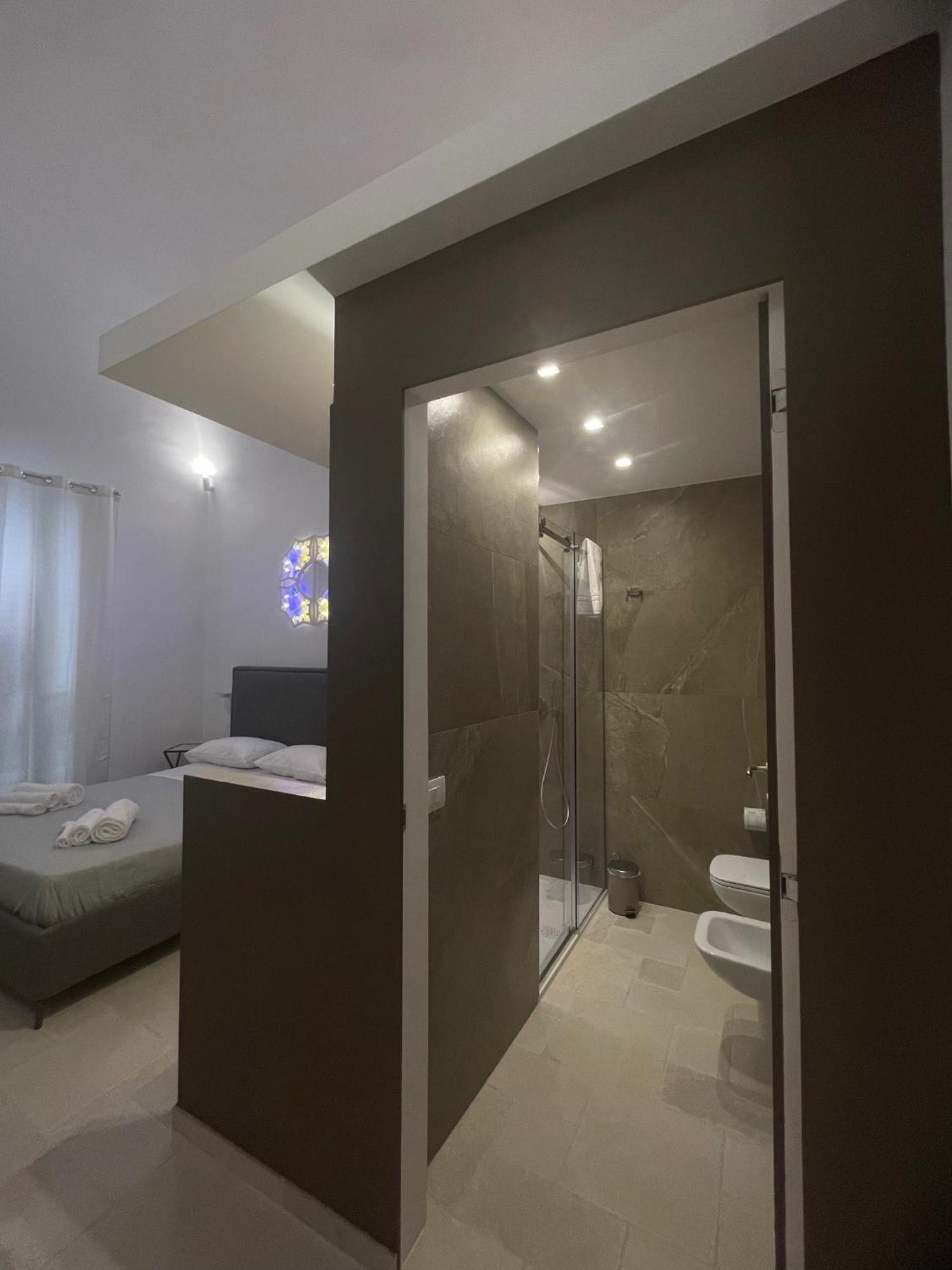 Hotel Civico 38 - Le Tre Chiavi à Bari Extérieur photo